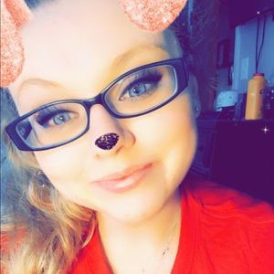 Meet your Posher, Katelyn